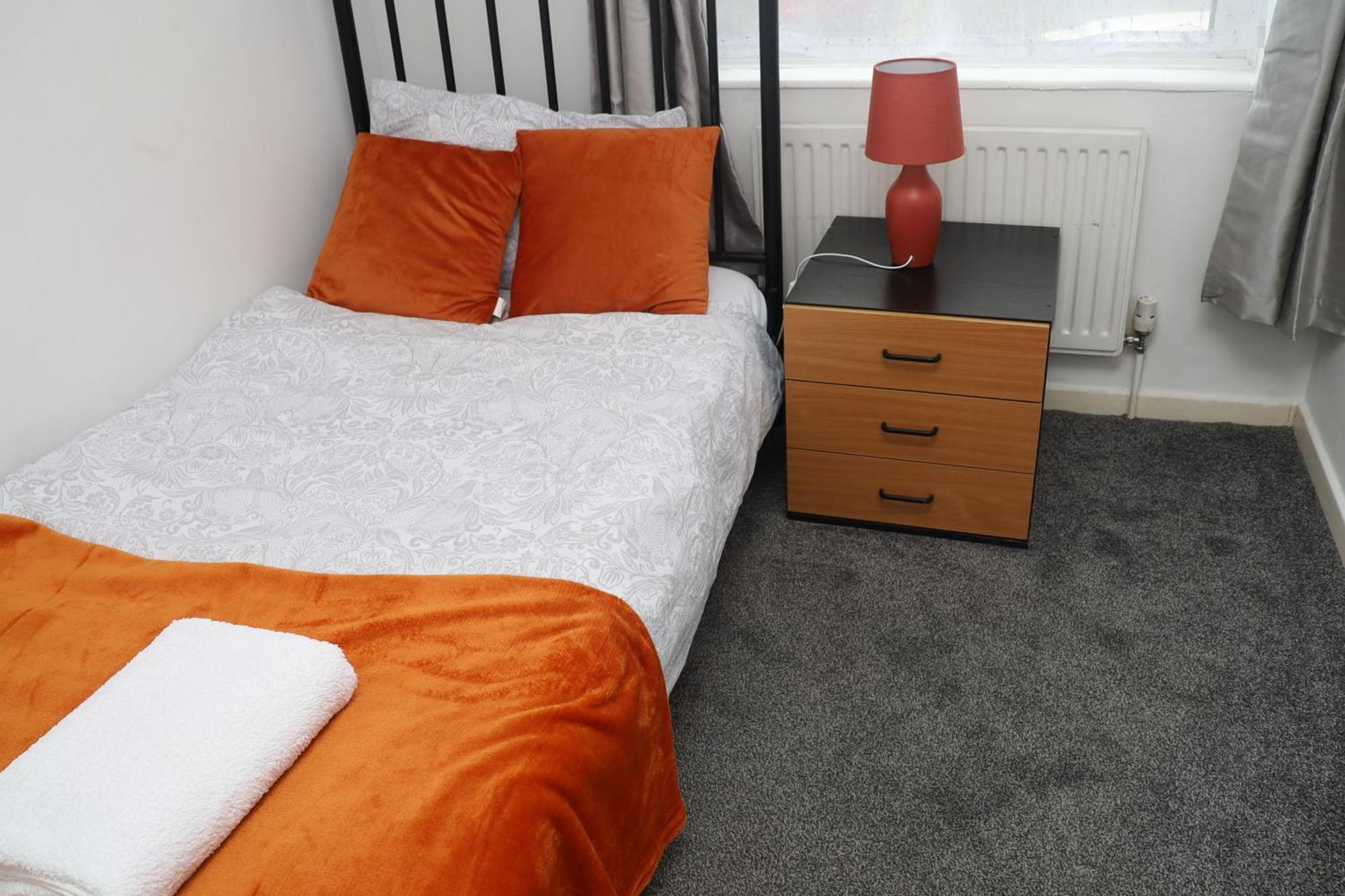 Superb 3 Bedroom Flat In Stafford Exterior foto
