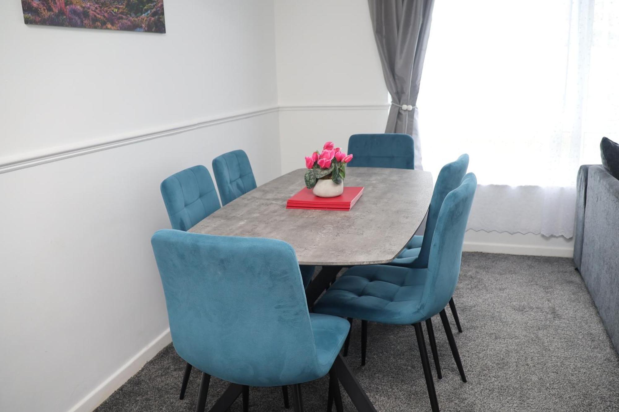 Superb 3 Bedroom Flat In Stafford Exterior foto